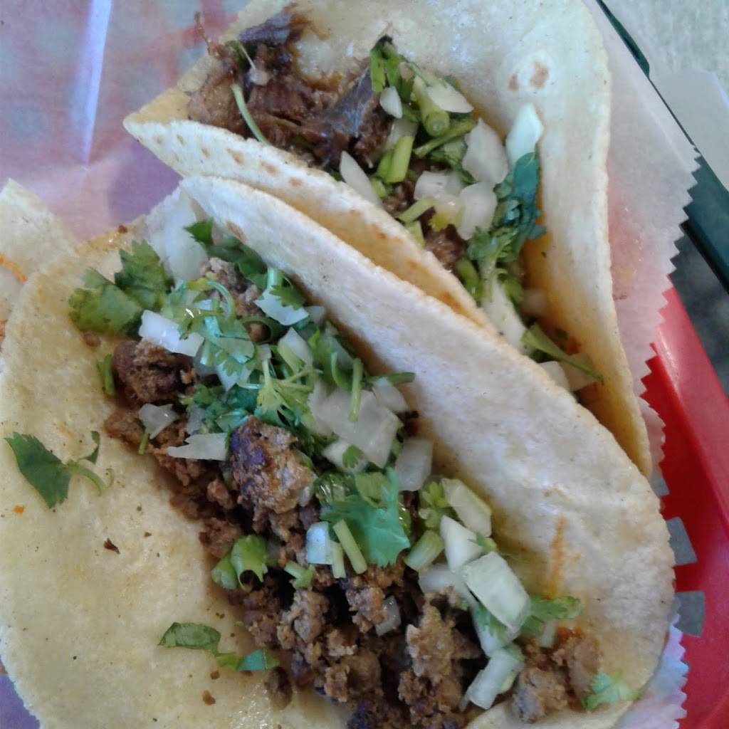 Dannys Ice Cream | restaurant | 4824 US-17, De Leon Springs, FL 32130, USA | 3869852800 OR +1 386-985-2800