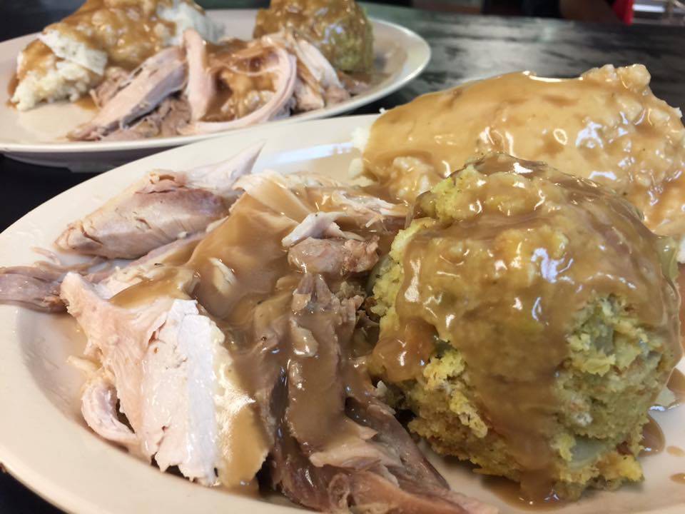 Moms Family Diner (on Yale) | restaurant | 5230 S Yale Ave, Tulsa, OK 74135, USA | 9189868988 OR +1 918-986-8988