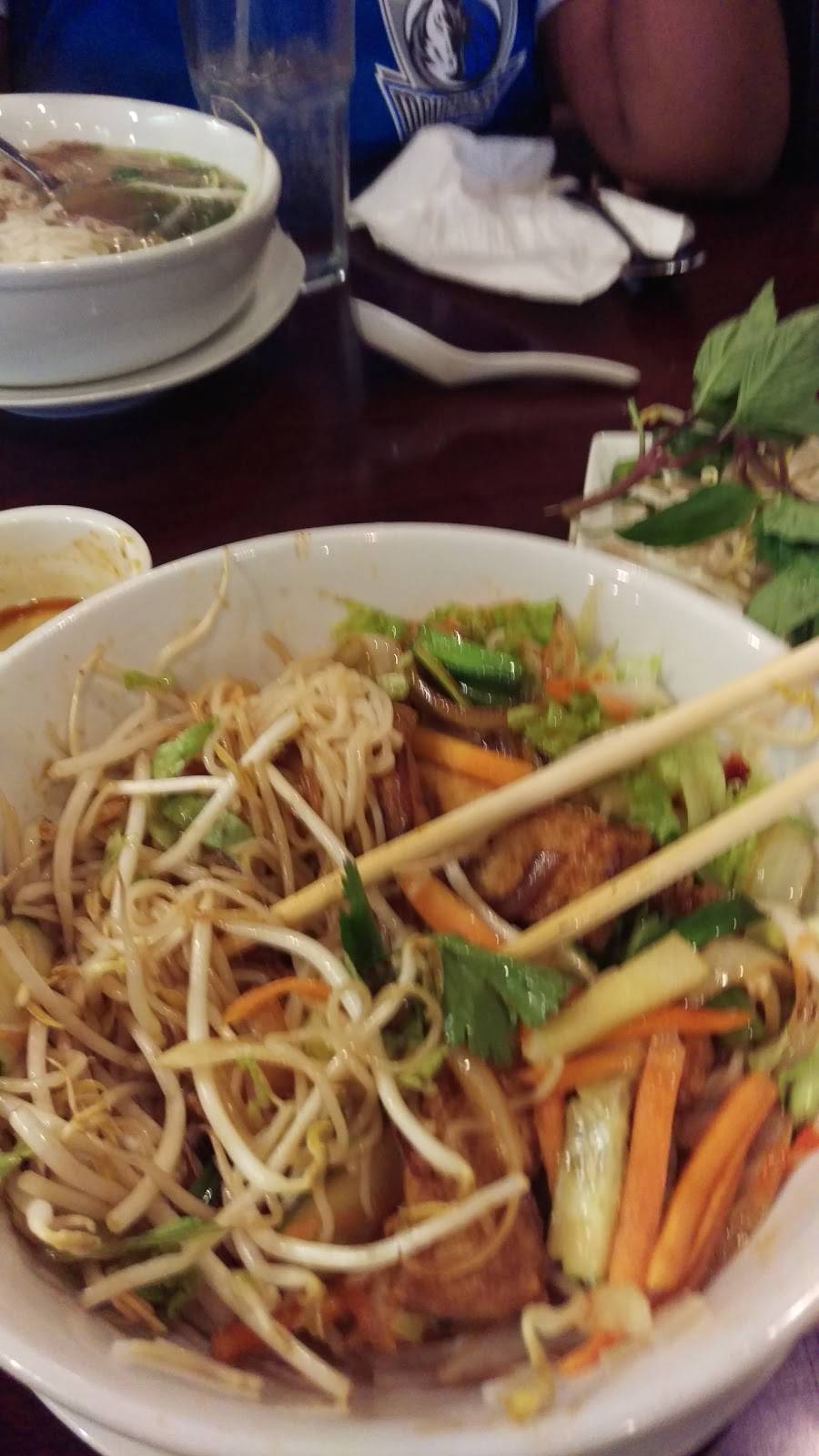 Vys Pho | restaurant | 8004 Denton Hwy #116, Watauga, TX 76148, USA | 8172814600 OR +1 817-281-4600