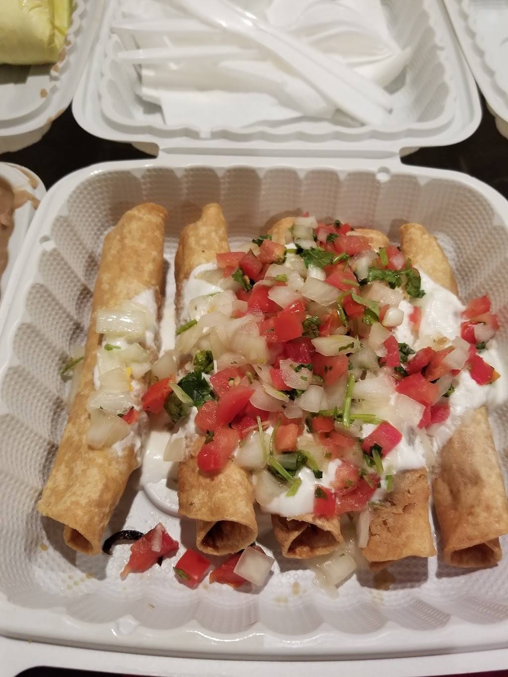 Muchas Gracias Mexican Food | restaurant | 8981 SW Barbur Blvd, Portland, OR 97219, USA | 5032447363 OR +1 503-244-7363