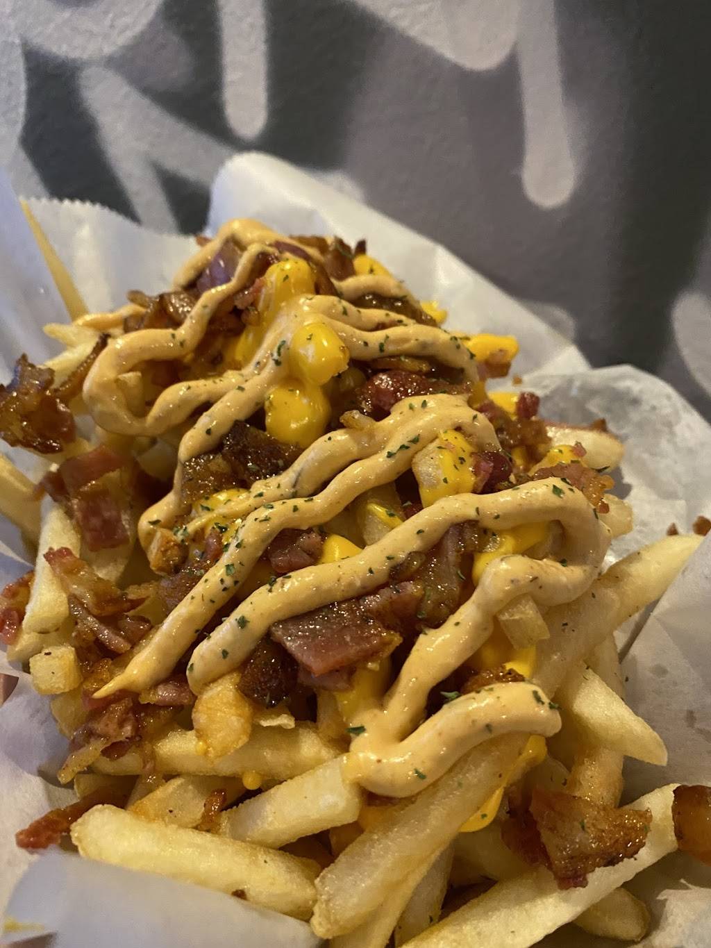 Burger, Inc. NYC - Brooklyn | restaurant | 135a N 5th St, Brooklyn, NY 11249, USA | 3474639555 OR +1 347-463-9555