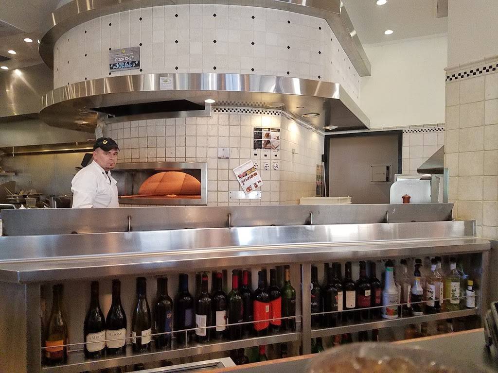 California Pizza Kitchen at Arlington Town Square | restaurant | 3 S. Evergreen Ave Arlington Town Square, Arlington Heights, IL 60005, USA | 8475900801 OR +1 847-590-0801