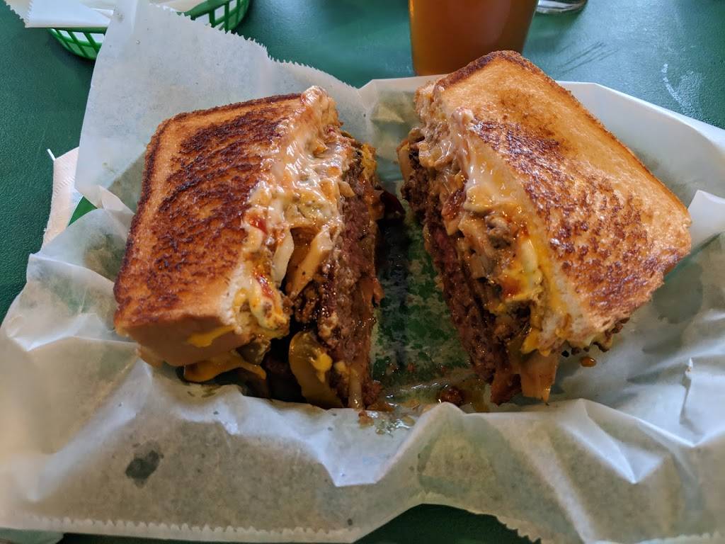 Romigs Tavern | restaurant | 18 Bennington Dr, Rochester, NY 14616, USA | 5856631518 OR +1 585-663-1518