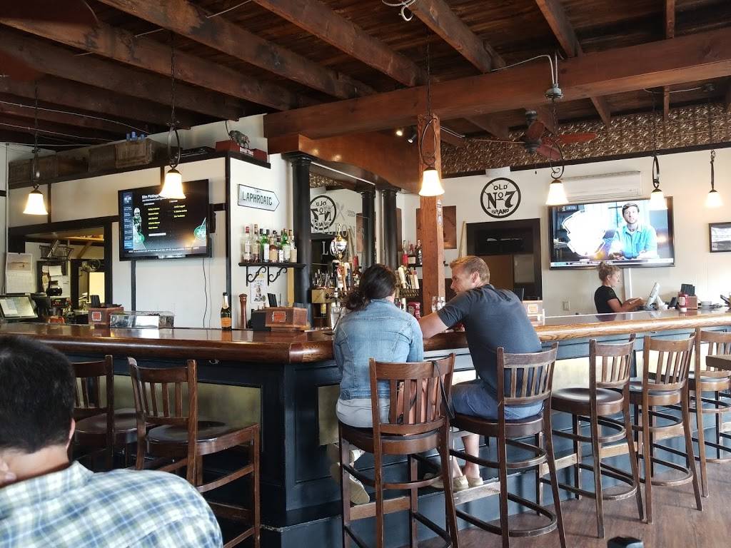 Dillons Local | restaurant | 21 S Park Ave, Plymouth, MA 02360, USA | 7744047913 OR +1 774-404-7913