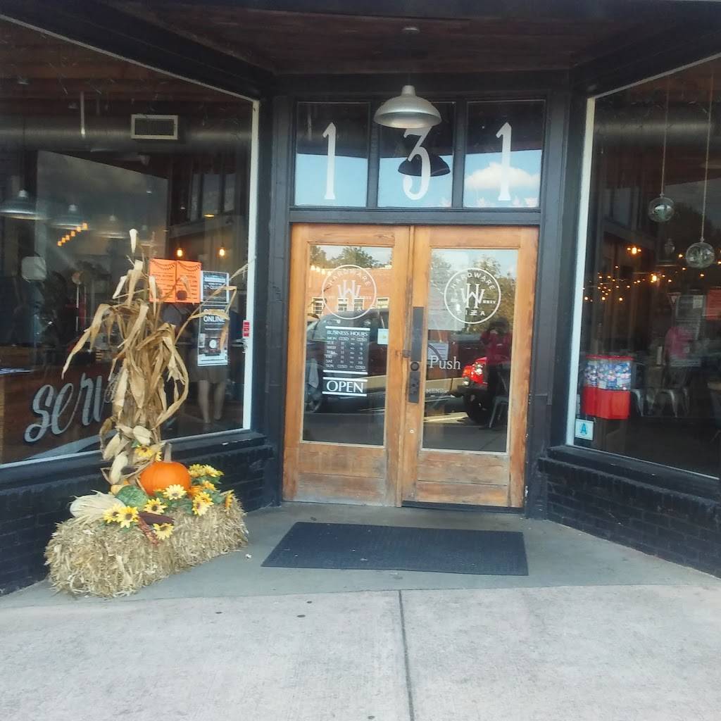Hardware Pizza | restaurant | 131 SW Broad St, Lyons, GA 30436, USA | 9124033336 OR +1 912-403-3336
