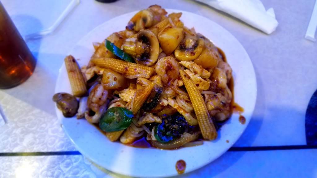 Flaming Grill & Supreme Buffet | restaurant | 1055 Grape St, Whitehall, PA 18052, USA | 6104433331 OR +1 610-443-3331