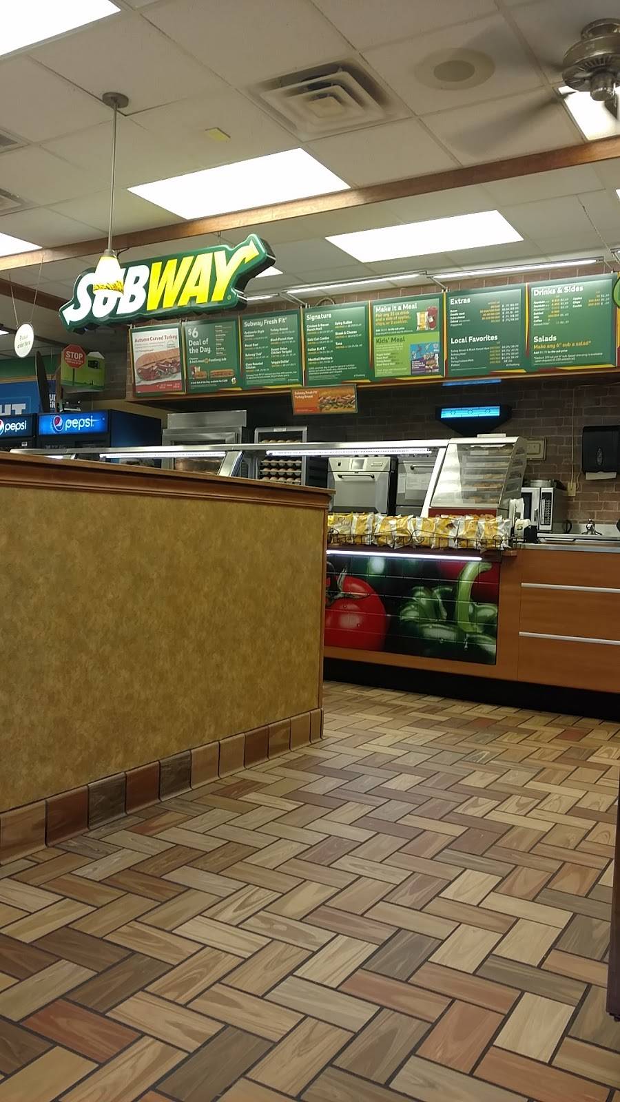 Subway | restaurant | 611 E Main St, Pulaski, VA 24301, USA | 5409808819 OR +1 540-980-8819