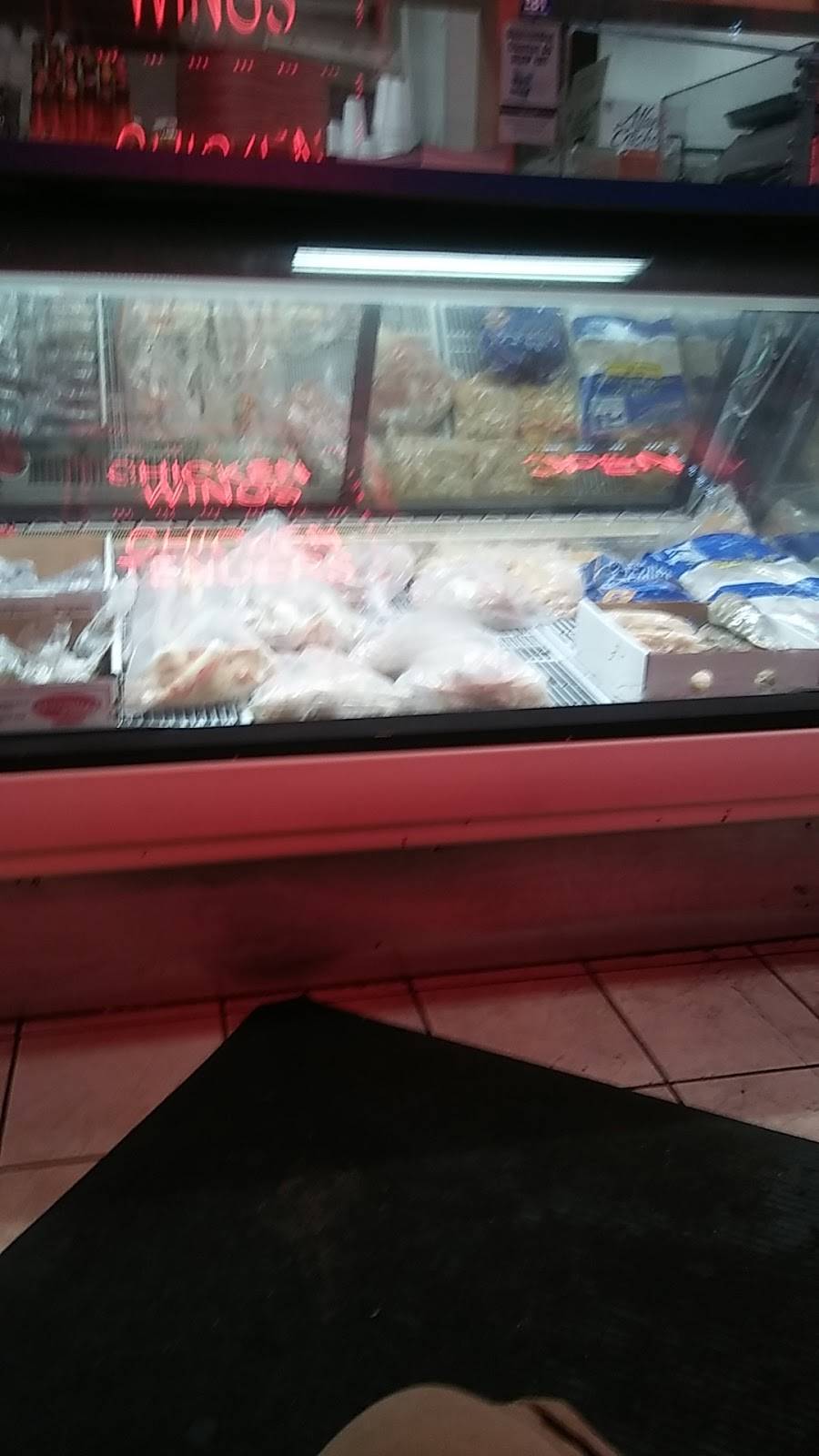 Hook Fresh Fish & Chicken | restaurant | 9200 Dexter Ave, Detroit, MI 48206, USA | 3138977445 OR +1 313-897-7445