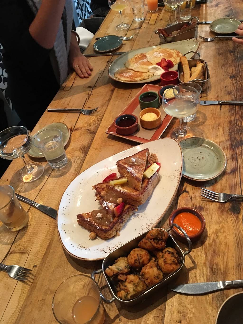 Lupo Verde | restaurant | 1401 T St NW, Washington, DC 20009, USA | 2028274752 OR +1 202-827-4752