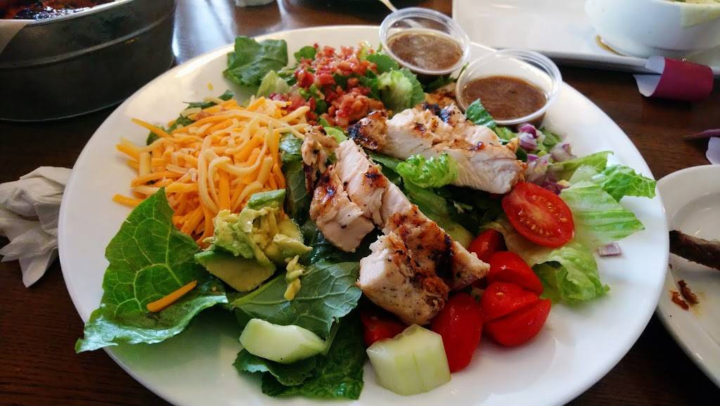 TGI Fridays | restaurant | 1713 N Market St, Dallas, TX 75202, USA | 2147442936 OR +1 214-744-2936