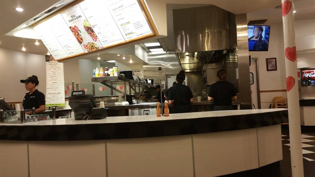 Baja Fresh Mexican Grill | restaurant | 18744 Soledad Canyon Rd, Santa Clarita, CA 91351, USA | 6612994900 OR +1 661-299-4900