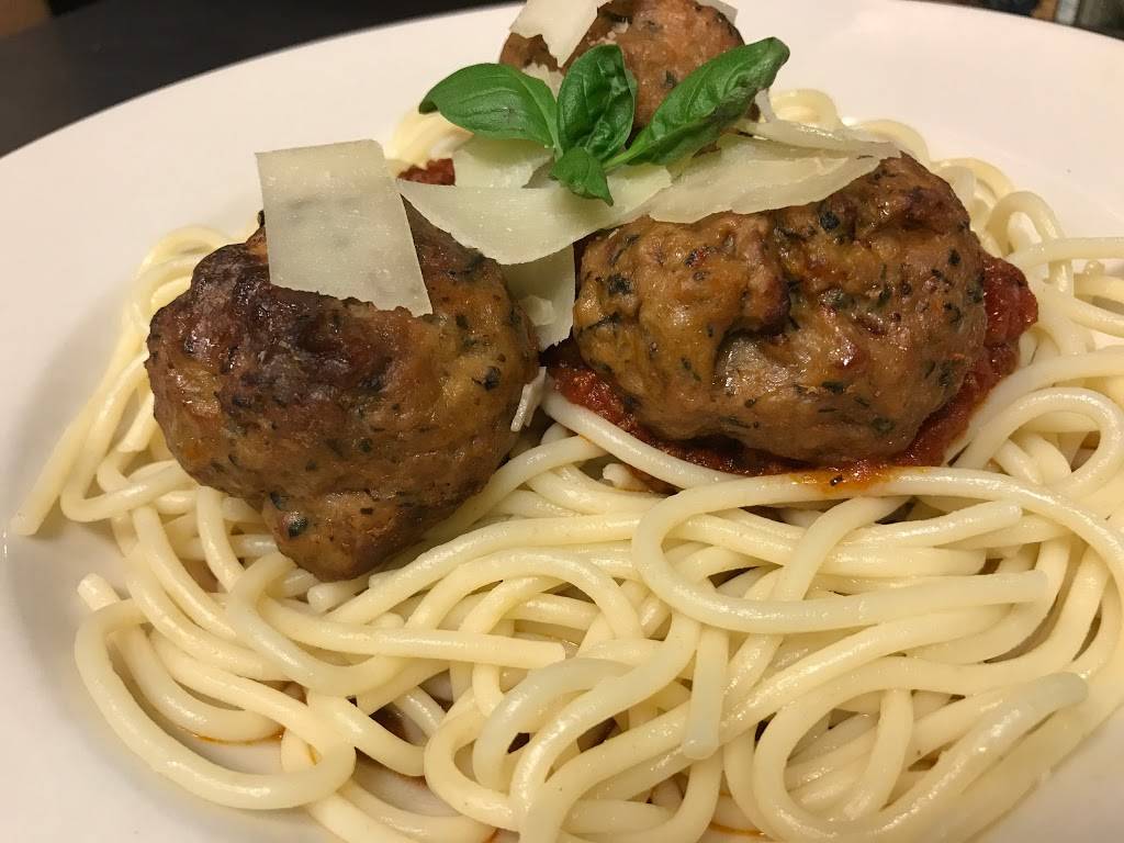 Cousin Vinny Pizza & Pasta | restaurant | 8267 W Lake Pleasant Pkwy, Peoria, AZ 85382, USA | 6235662233 OR +1 623-566-2233