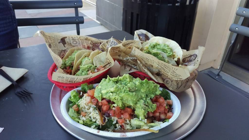 Chipotle Mexican Grill | restaurant | 3510 Tyler St, Riverside, CA 92503, USA | 9513512604 OR +1 951-351-2604