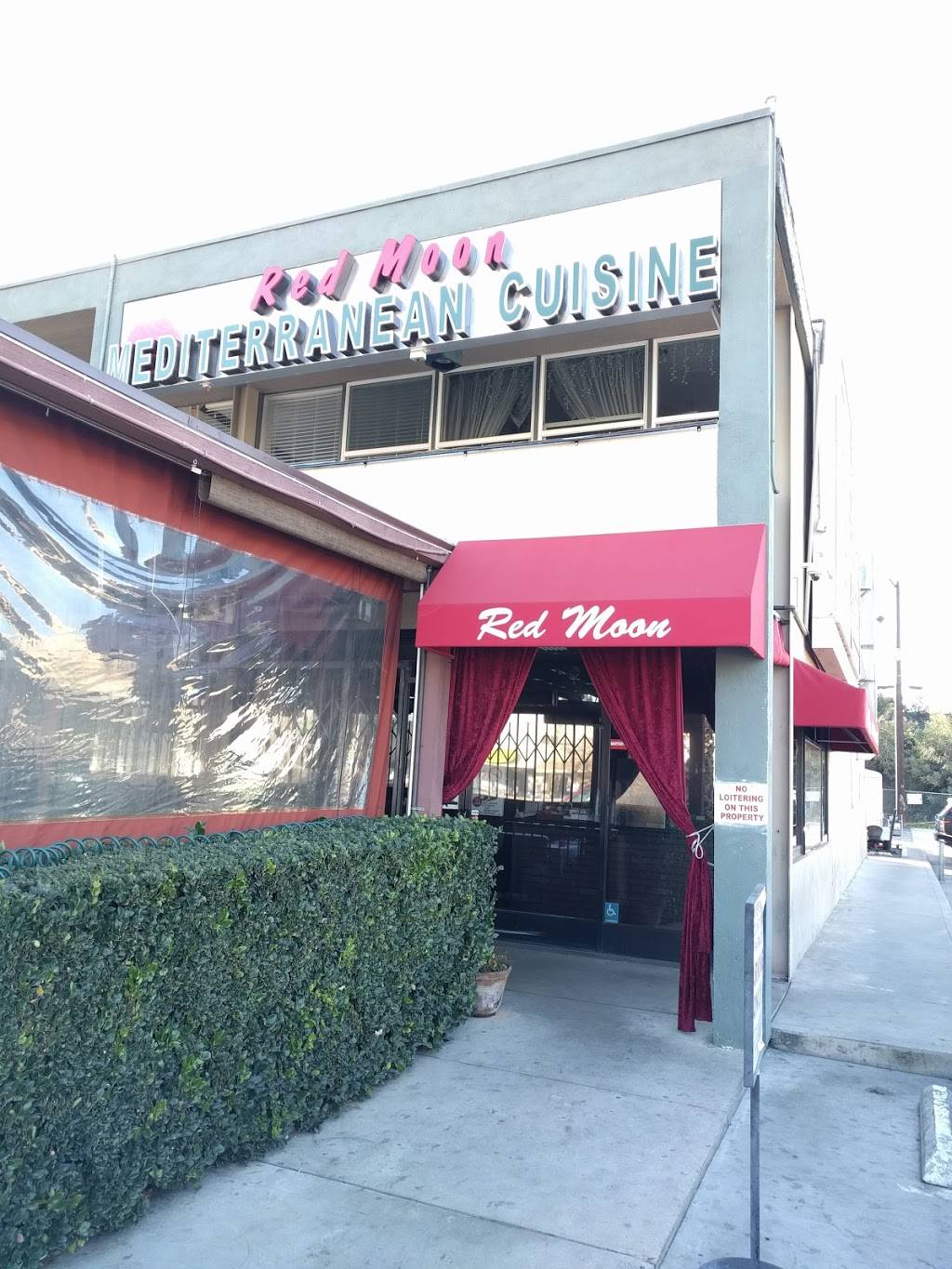 Red Moon Restaurant & Lounge | night club | 12516 Riverside Dr, Valley Village, CA 91607, USA | 8187554500 OR +1 818-755-4500