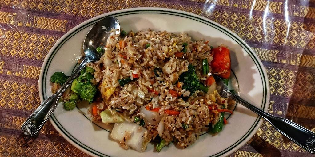 Thai Taste University | restaurant | 2025 E Arbors Dr # 230, Charlotte, NC 28262, USA | 7046889179 OR +1 704-688-9179