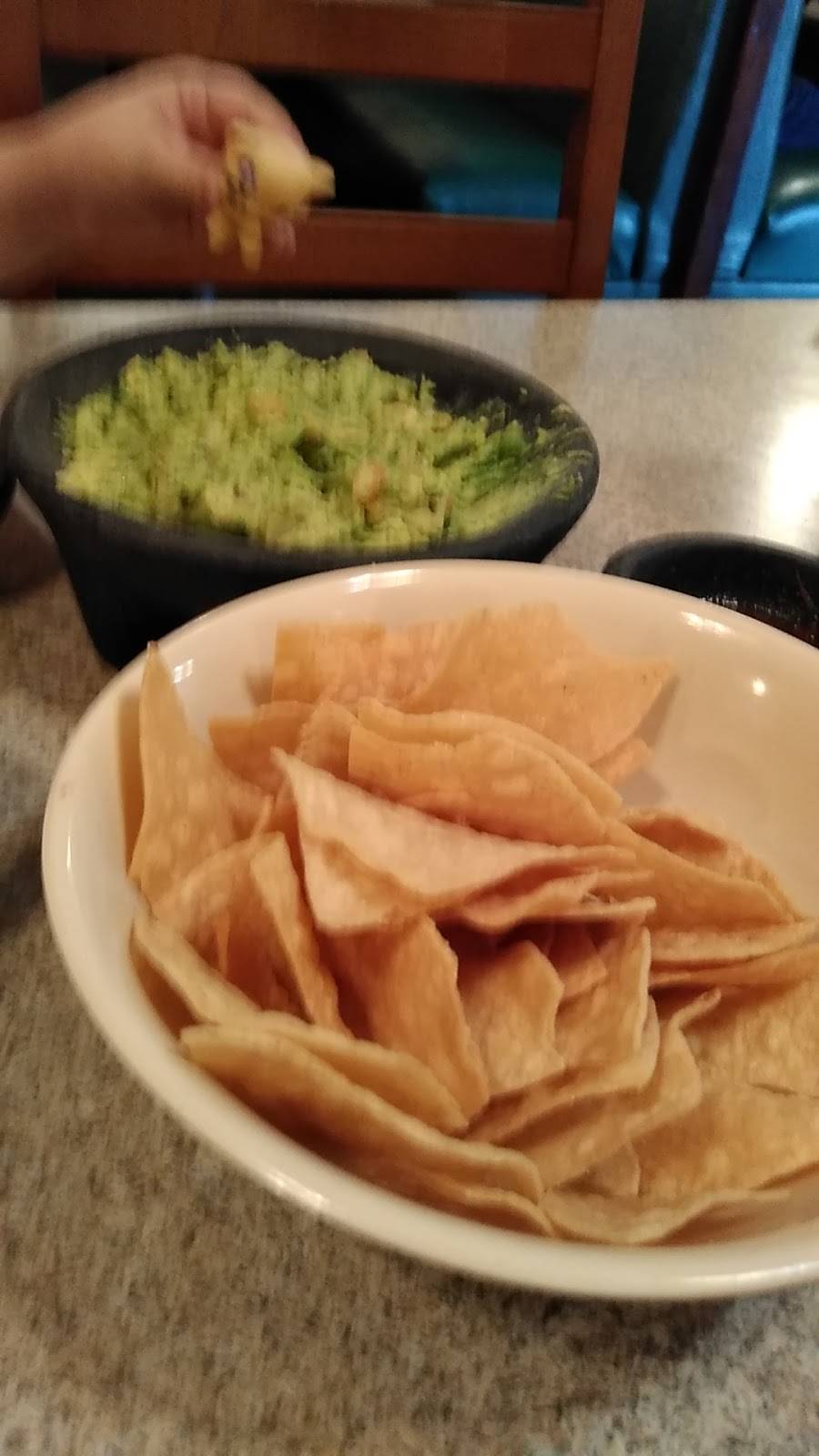 La Salsa Restaurant & Cantina | restaurant | 101 E Kern St, Taft, CA 93268, USA | 6617657321 OR +1 661-765-7321