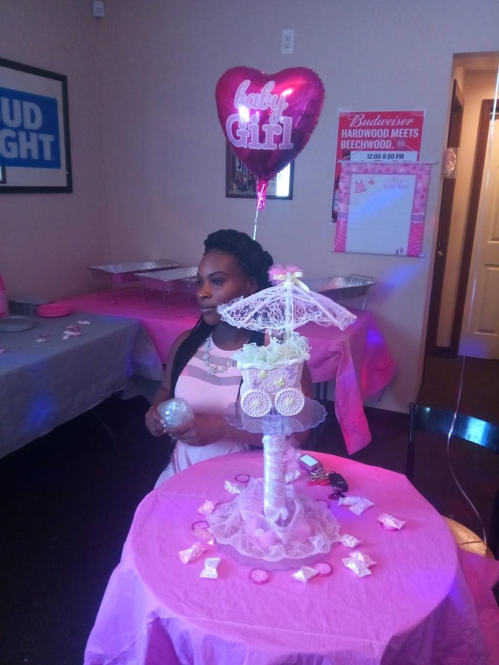 City Limits Bar & Grill | restaurant | 24501 Grand River Ave, Detroit, MI 48219, USA | 3135328550 OR +1 313-532-8550