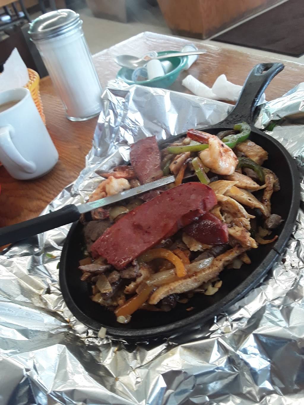 MI Sierra Jalisco | restaurant | 1242 Babcock Rd, San Antonio, TX 78201, USA | 2107318626 OR +1 210-731-8626