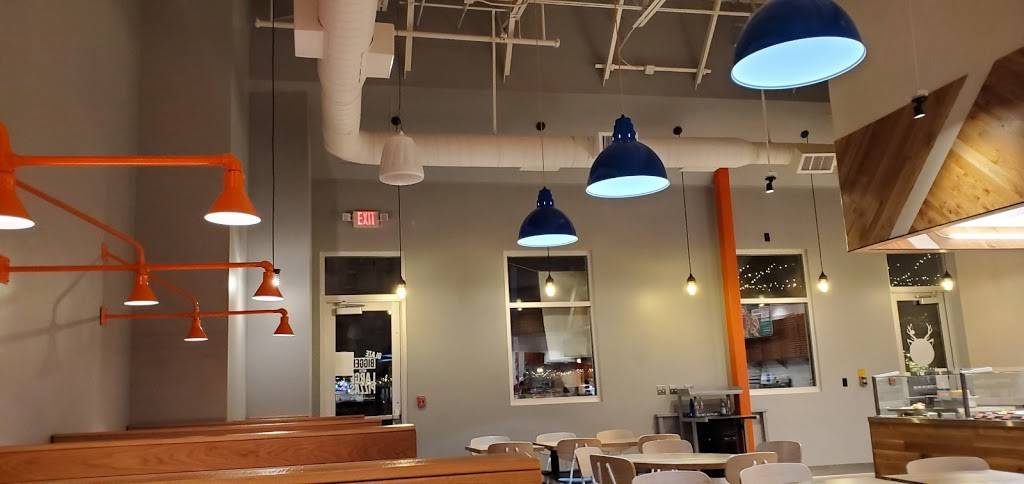 Blaze Pizza | meal takeaway | 1617 Pleasonton Rd, Fort Bliss, TX 79916, USA | 9159758666 OR +1 915-975-8666