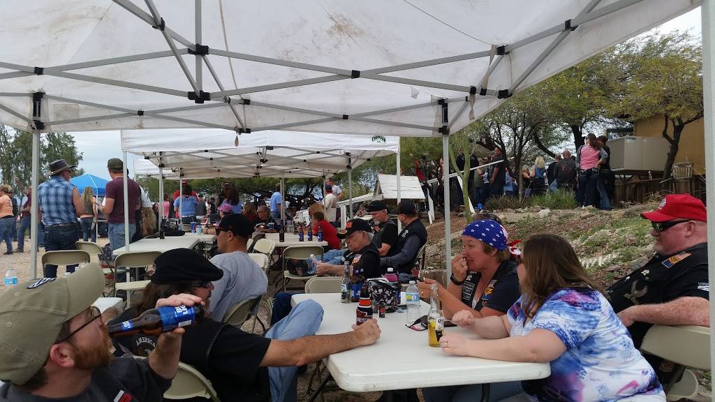 Tin Top Bar & Grill | restaurant | 37901 W Salome Hwy, Tonopah, AZ 85354, USA | 6233861501 OR +1 623-386-1501