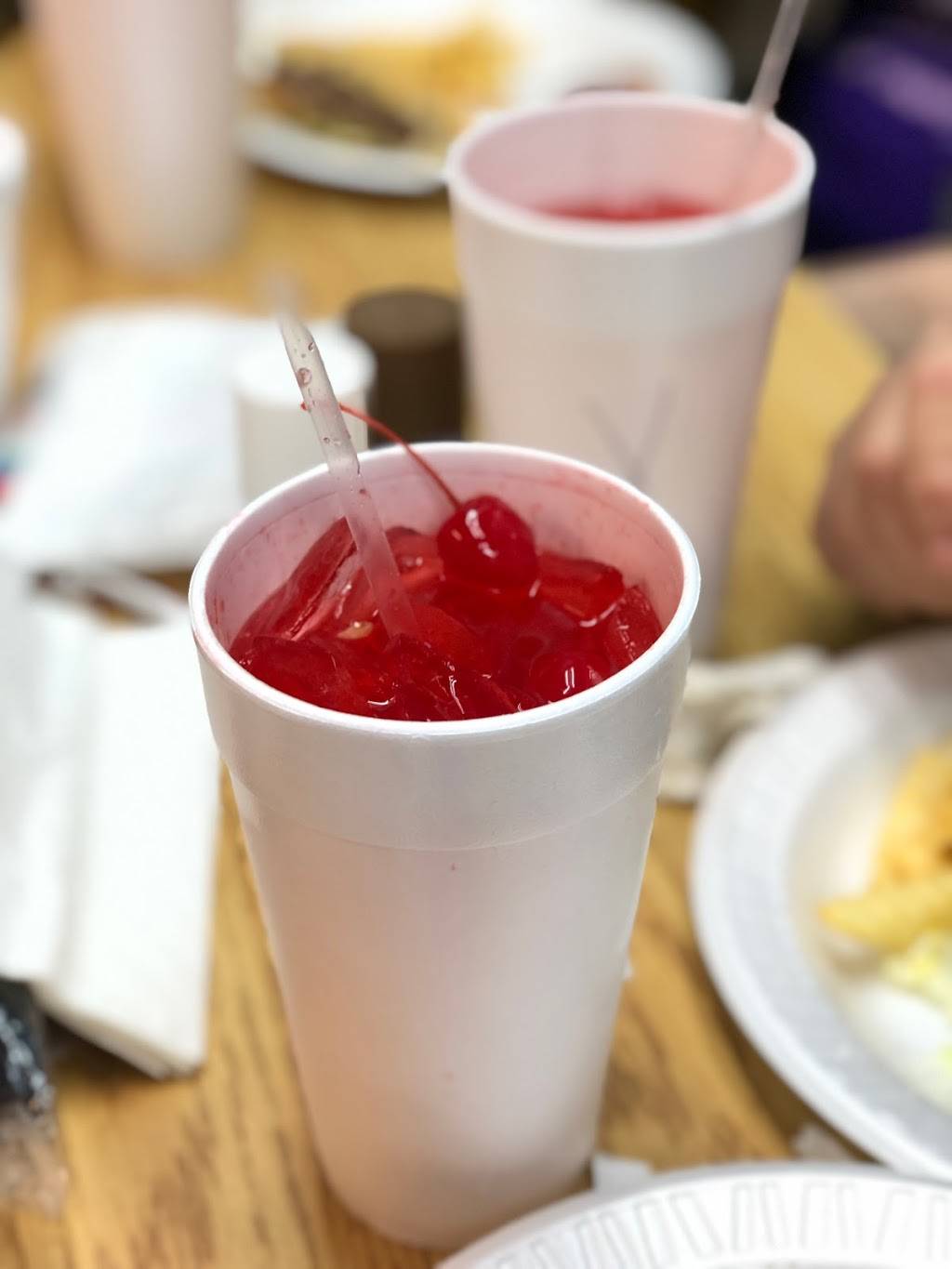 Blackwoods Drive-In | restaurant | 201 York Rd, Kings Mountain, NC 28086, USA | 7047308899 OR +1 704-730-8899