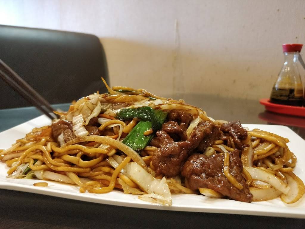 Eight Noodles | restaurant | 3309 Sheppard Ave E, Scarborough, ON M1T 3K2, Canada | 4164901888 OR +1 416-490-1888