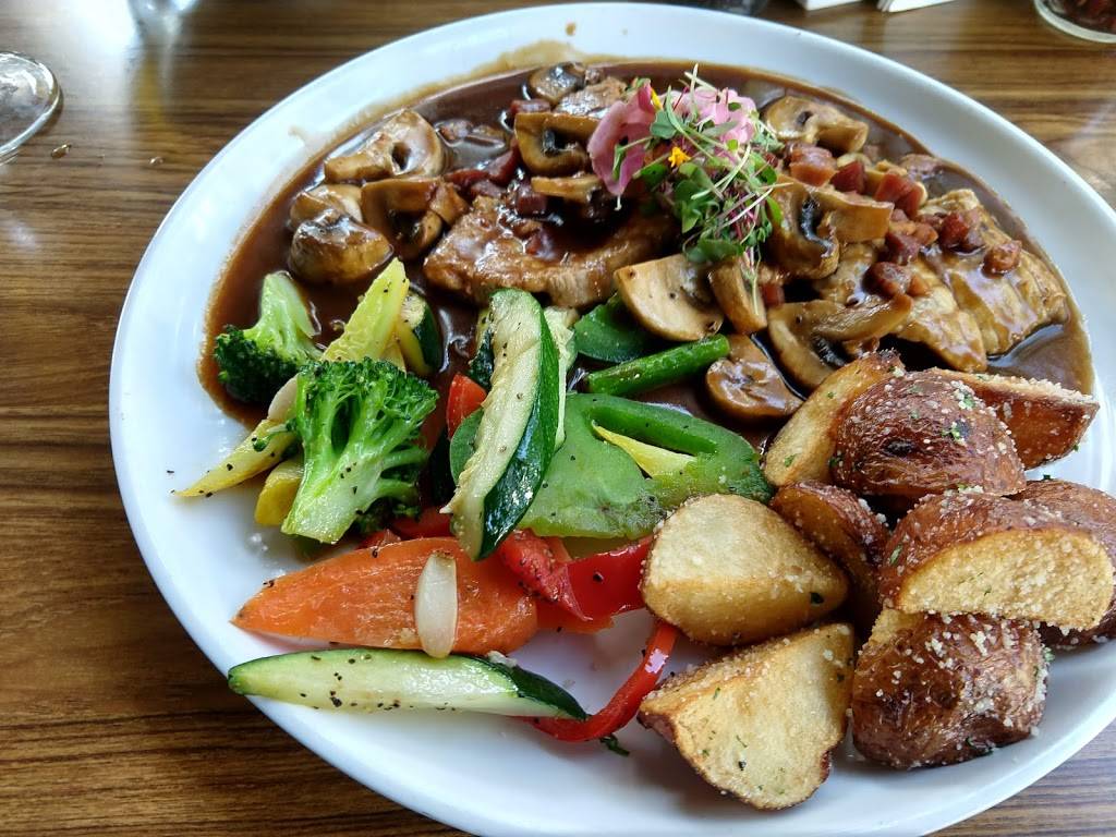 The Saucy Meatball | restaurant | 12401 Commerce Lakes Dr, Fort Myers, FL 33913, USA | 2398007172 OR +1 239-800-7172