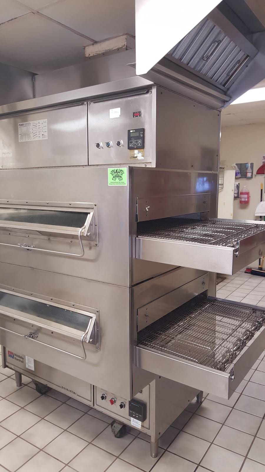 Papa Johns Pizza | restaurant | 930 N Bourland Ave, Peoria, IL 61606, USA | 3096737272 OR +1 309-673-7272