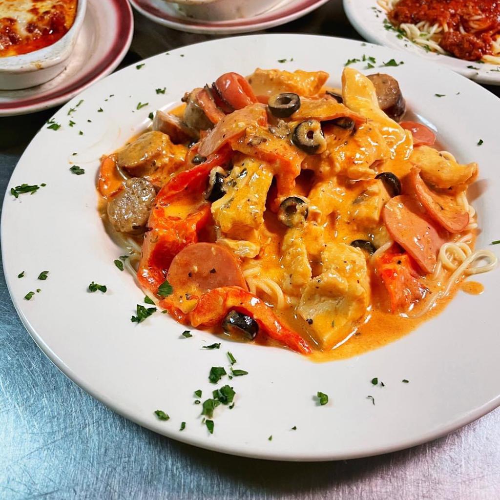 Genovas Italian Restaurant & Pizza | restaurant | 414 S Ave D, Burkburnett, TX 76354, USA | 9404340030 OR +1 940-434-0030