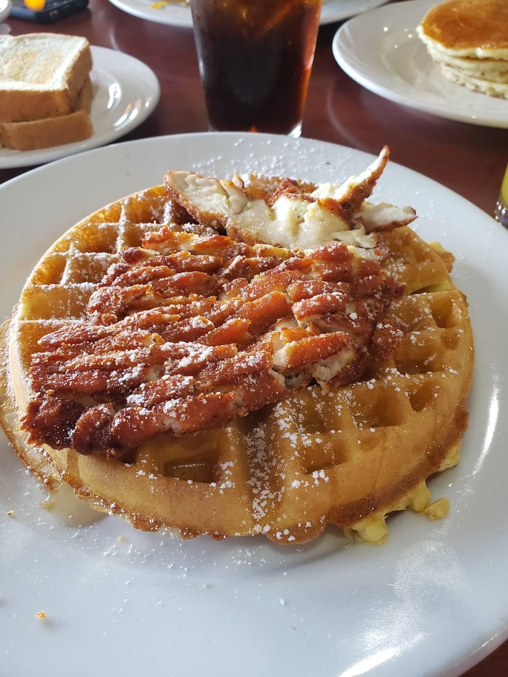 Marios Golden Nugget | restaurant | 1055 S Lapeer Rd, Oxford, MI 48371, USA | 2486282503 OR +1 248-628-2503