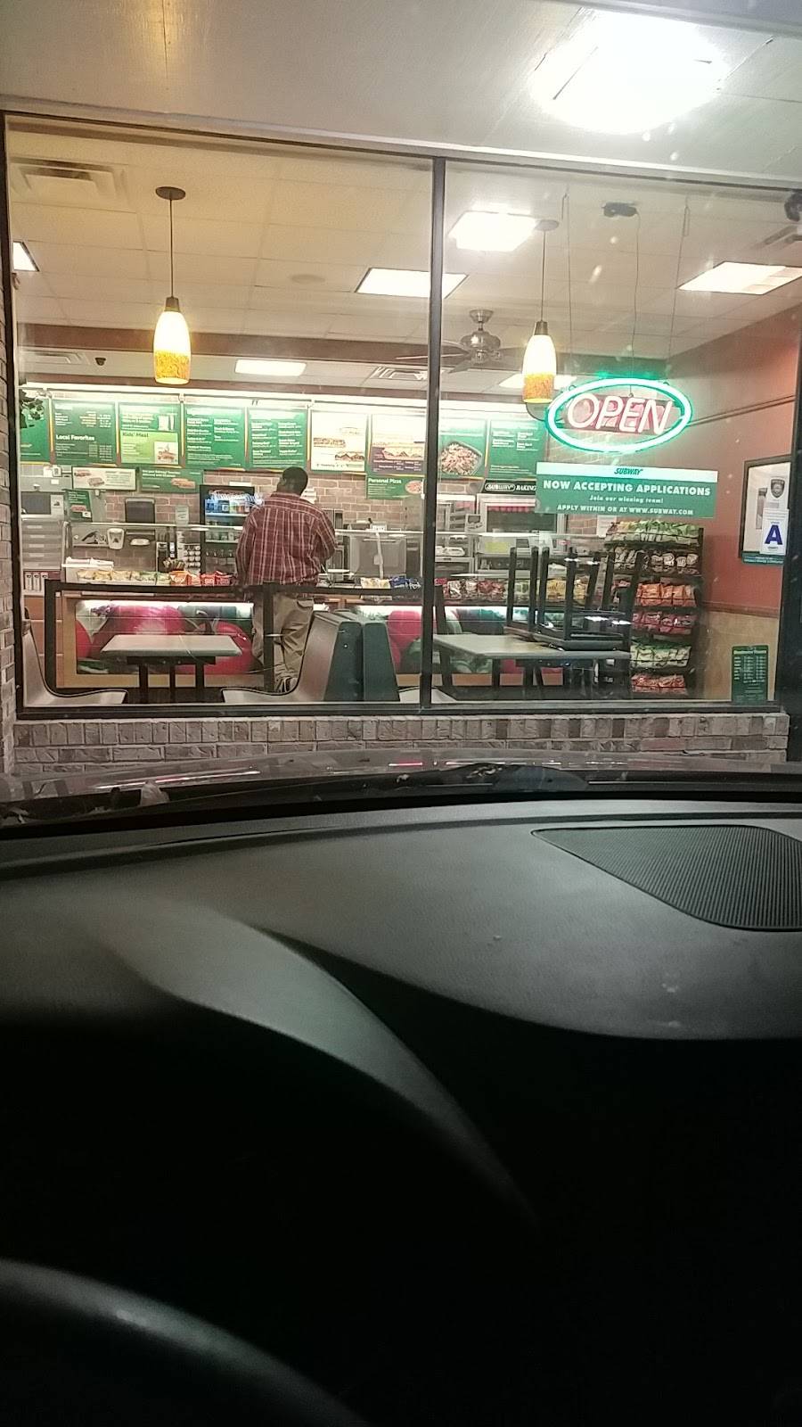 Subway | restaurant | 1901 Schuetz Rd, Maryland Heights, MO 63146, USA | 3148723993 OR +1 314-872-3993