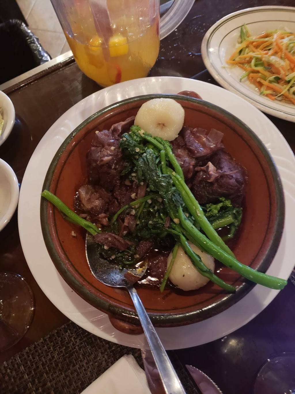 Vinhus Restaurant and Lounge | night club | 157 E Westfield Ave, Roselle Park, NJ 07204, USA | 9082595907 OR +1 908-259-5907