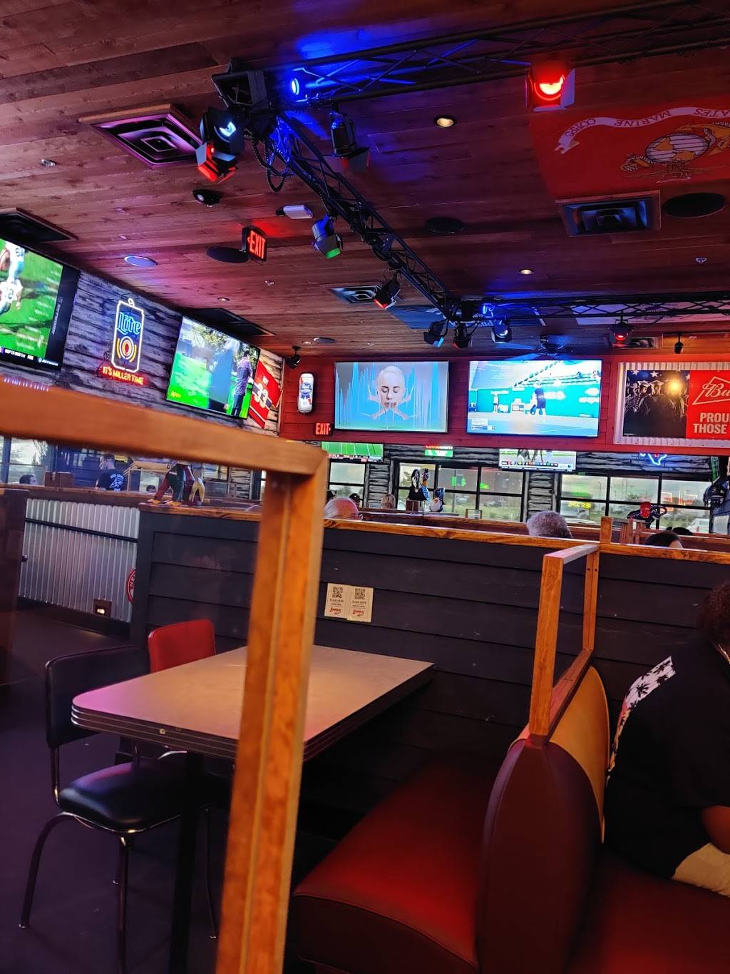 Bubbas 33 | restaurant | 4025 TX-121, The Colony, TX 75056, USA | 4693842470 OR +1 469-384-2470