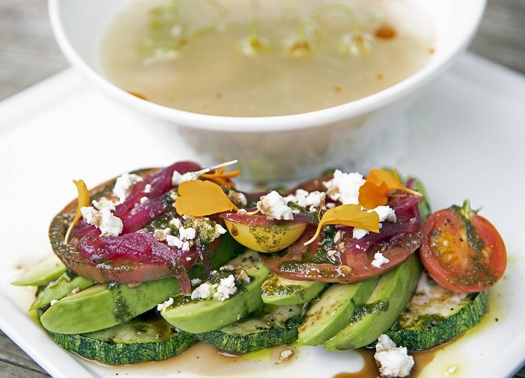 Twisted Lemon Restaurant | restaurant | 3 Norton St W, Cayuga, ON N0A 1E0, Canada | 9057726636 OR +1 905-772-6636