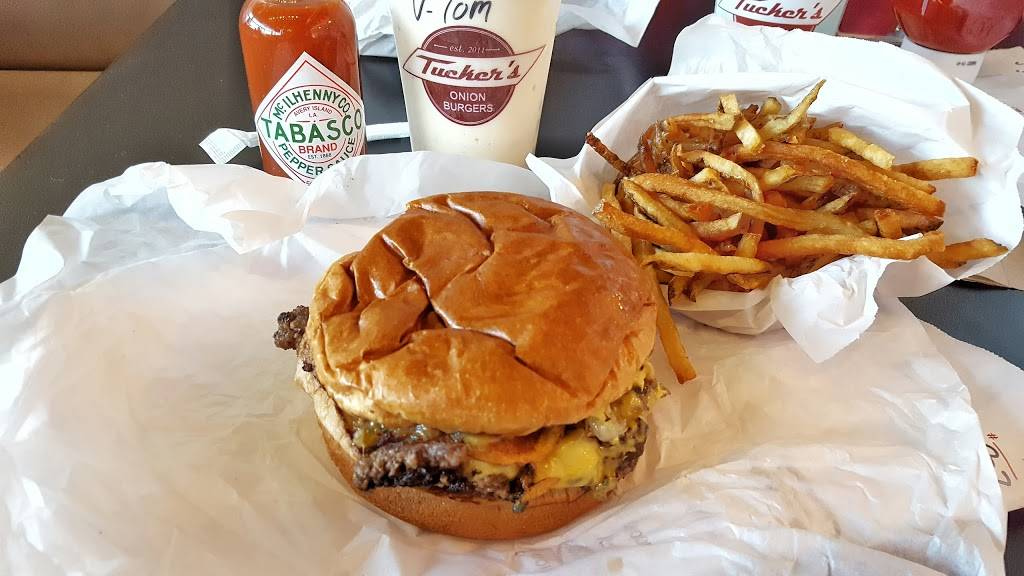 Tuckers Onion Burgers | restaurant | 5740 N Classen Blvd #3, Oklahoma City, OK 73118, USA | 4052863331 OR +1 405-286-3331