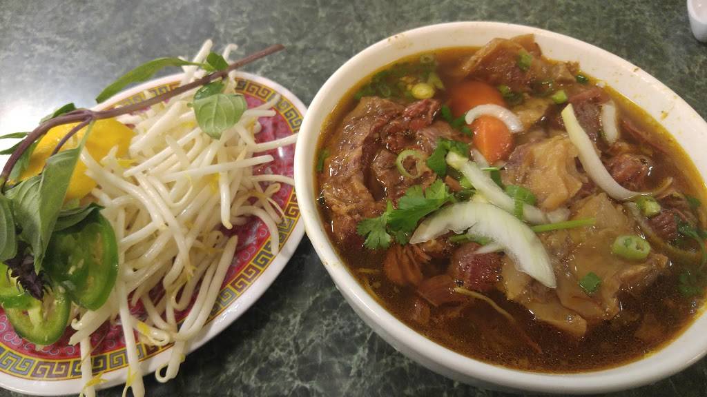 Phở Saigon II | restaurant | 3288 Pierce St A116, Richmond, CA 94804, USA | 5105286388 OR +1 510-528-6388