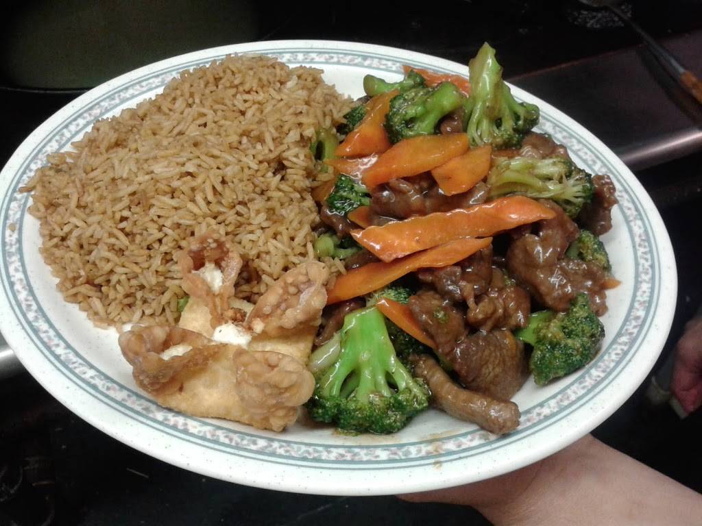 Red Dragon Chinese | restaurant | 751 N General McMullen Dr, San Antonio, TX 78228, USA | 2104374013 OR +1 210-437-4013