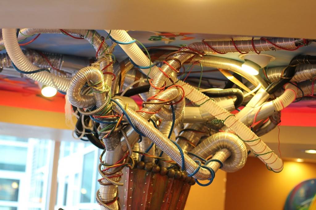 McDonalds | restaurant | 425 W Baltimore St, Baltimore, MD 21201, USA | 4107277460 OR +1 410-727-7460