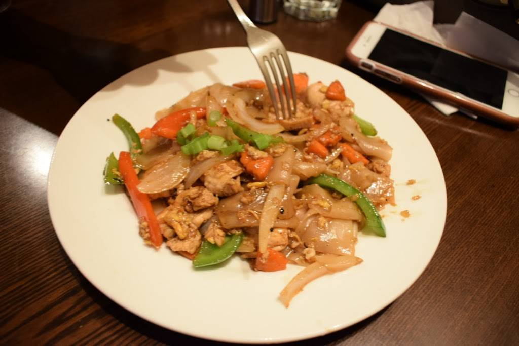 Amina Thai Cuisine | restaurant | 169-22 Hillside Avenue, Jamaica, NY 11432, USA | 7188801804 OR +1 718-880-1804