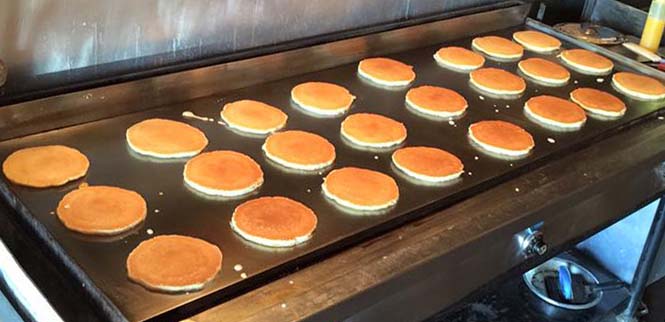 Fort Hays Chuckwagon Supper & Show | restaurant | 2255 Fort Hayes Dr, Rapid City, SD 57702, USA | 6053433113 OR +1 605-343-3113