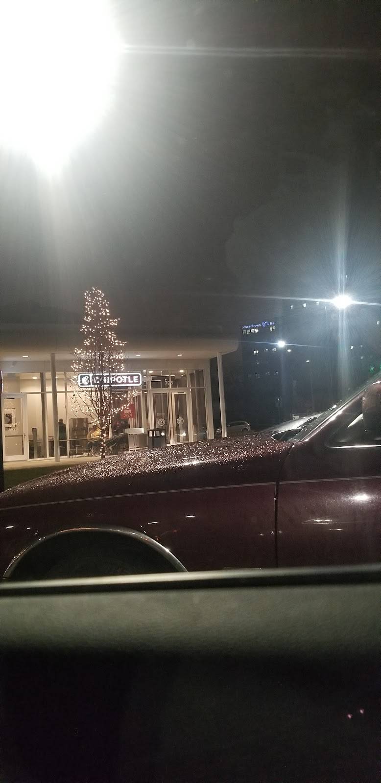 Chipotle Mexican Grill | restaurant | 725 S Seeley Ave, Chicago, IL 60612, USA | 3123240454 OR +1 312-324-0454