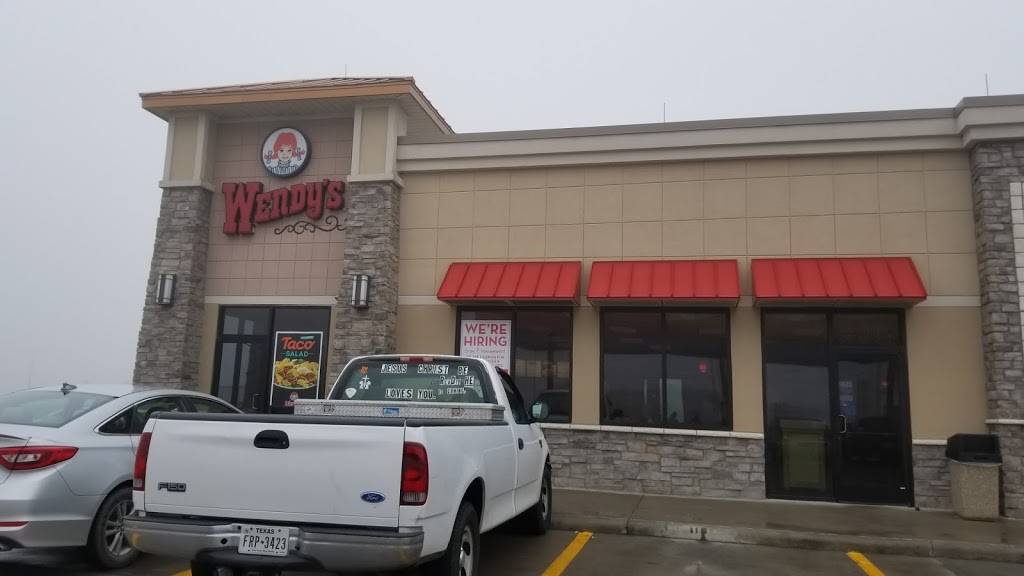 Wendys | restaurant | 900 S Eagle St, Weimar, TX 78962, USA | 9797258640 OR +1 979-725-8640