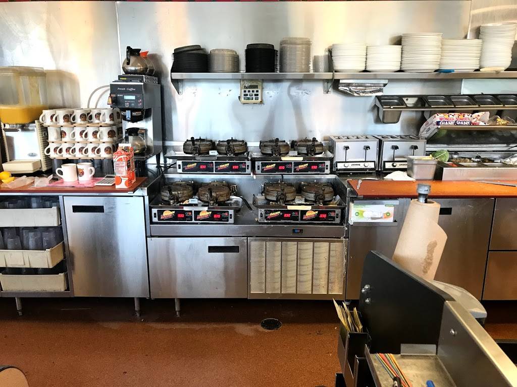 Waffle House | meal takeaway | 9520 US-441 Highway 441, Leesburg, FL 34788, USA | 3523262024 OR +1 352-326-2024