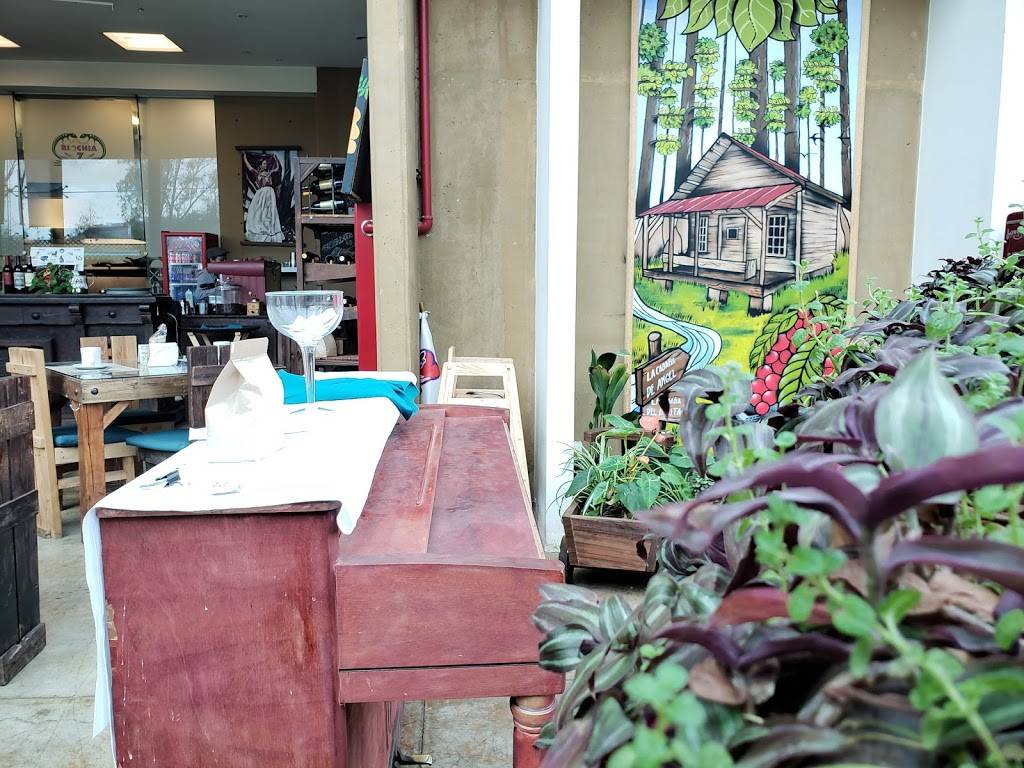 Riochia7 CEART | restaurant | Edificios de ceart, Rio Tijuana 3ra Etapa, Tijuana, B.C., Mexico | 016641040212 OR +52 664 104 0212