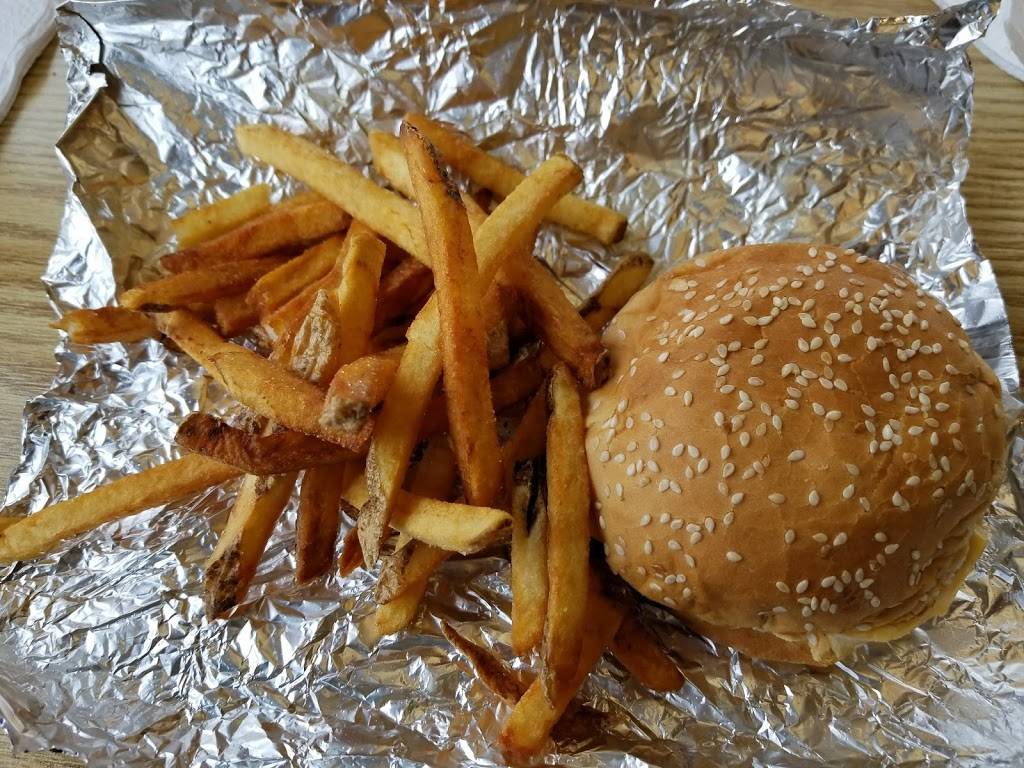 Five Guys | meal takeaway | 15523 WC Commons Way, Midlothian, VA 23113, USA | 8043785466 OR +1 804-378-5466