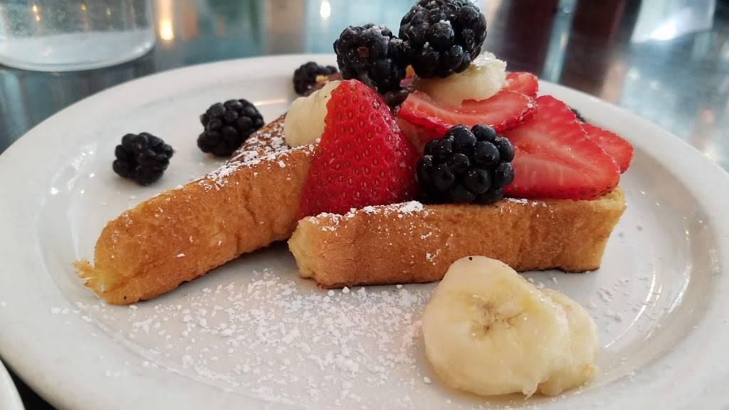 Champs Diner | restaurant | 197 Meserole St, Brooklyn, NY 11206, USA | 7185992743 OR +1 718-599-2743