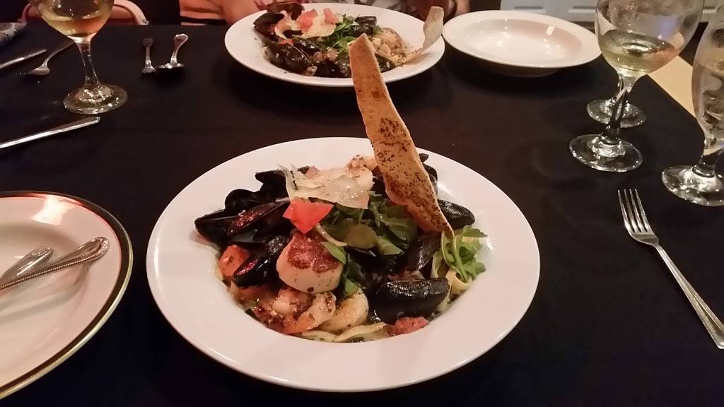 Siglers Rotisserie & Seafood | restaurant | 12 Sheridan Park Cir, Bluffton, SC 29910, USA | 8438155030 OR +1 843-815-5030