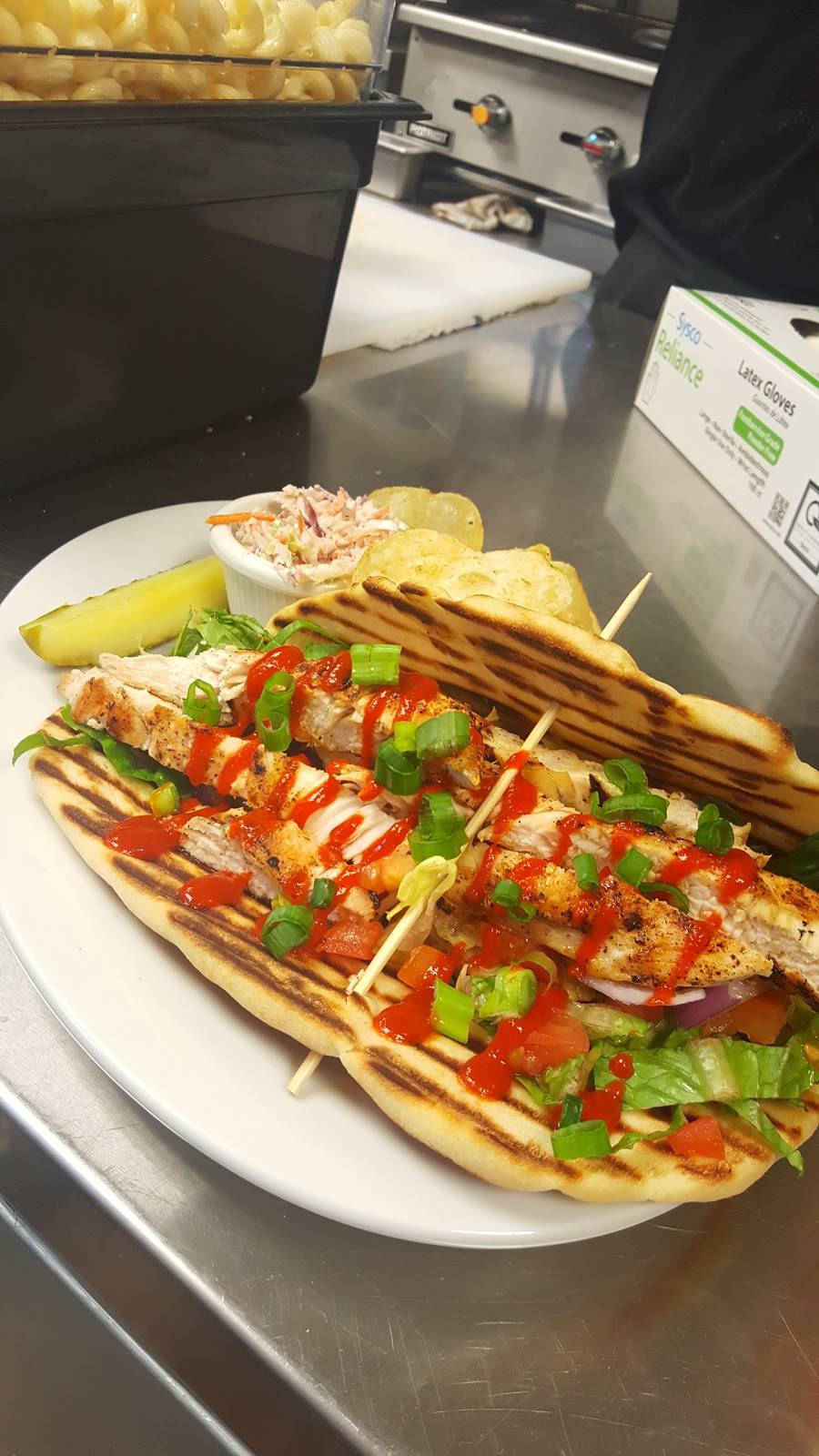 Northern Oak Brewery | restaurant | 806 N Saginaw St, Holly, MI 48442, USA | 2486347515 OR +1 248-634-7515