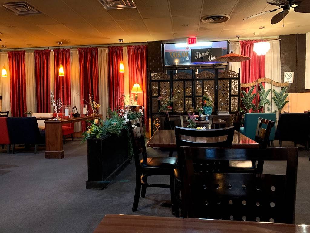 Bangkok Dee Thai Cuisine | restaurant | 10207 N Central Expy, Dallas, TX 75231, USA | 2147393436 OR +1 214-739-3436