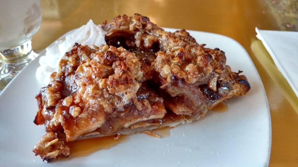 Soda & Swine Liberty Station | restaurant | 2750 Dewey Rd #104, San Diego, CA 92106, USA | 6195019989 OR +1 619-501-9989